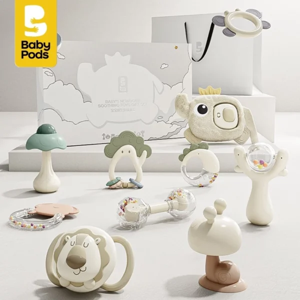 Bộ quà tặng đầy tháng, xúc xắc gặm nướu cao cấp cho bé từ 0-12 tháng hiệu Babypods (kèm túi đựng)