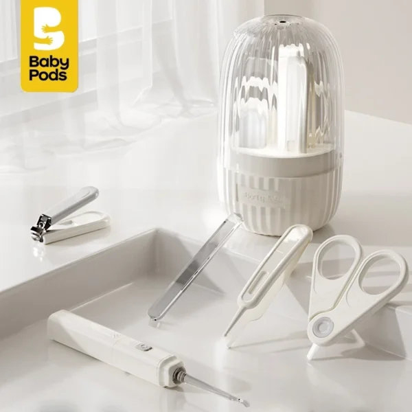 Bộ dụng cụ bấm móng tay, đồ lấy ráy tai có đèn, an toàn cho bé 5in1 nhỏ gọn, tiện lợi hiệu Babypods